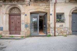 Locale Commerciale - Caltagirone
