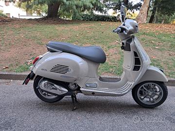 Vespa GTS 300 HPE 