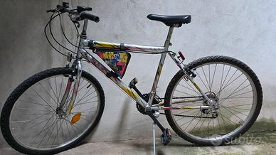 bicicletta Mountain bike 26" argento