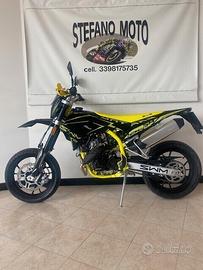 SWM SM 125R - MOTARD E5+ MY25