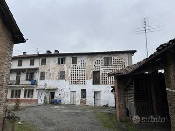 Immobile in asta di 195 m² con 3 locali a Canelli