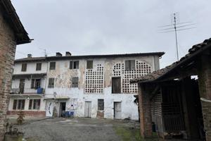 Immobile in asta di 195 m² con 3 locali a Canelli
