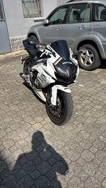 Gsx-r 750