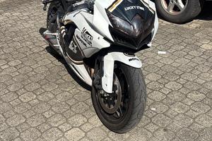 Gsx-r 750