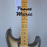 Squier Vibe 70 Stratocaster + custodia Fender