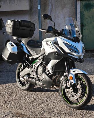 Kawasaki Versys 650 Grand Tourer + Accessori