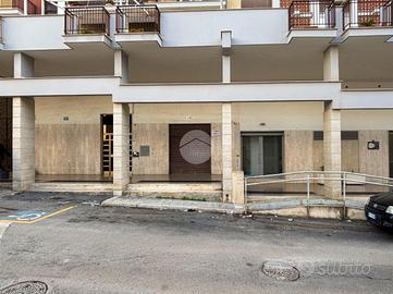 5 LOCALI A MANFREDONIA