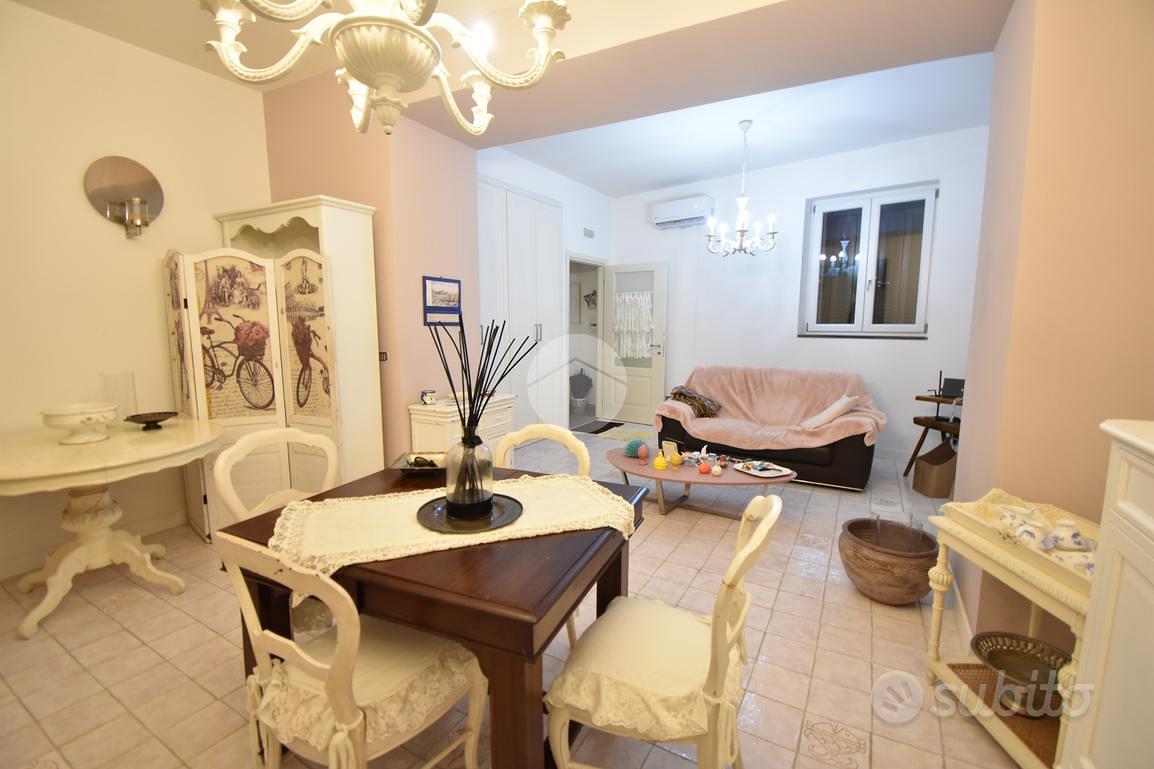 3 LOCALI A POLLENA TROCCHIA - Vista 2