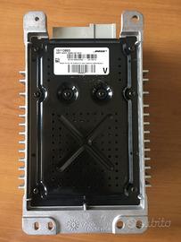 Hummer H2 6.0L: Amplificatore originale per radio