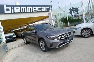 MERCEDES-BENZ GLA 200 d Automatic Premium i.e