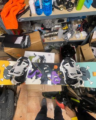 Tavola da snowboard + attacchi