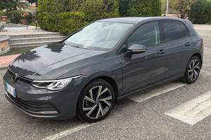 Golf 8 2.0 150 cv