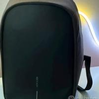 Zaino antifurto Xd design originale con presa usb 