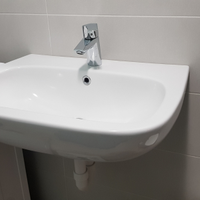 Lavabo bagno sospeso in ceramica