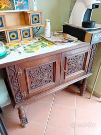 Merce mista mobili abbigliamento