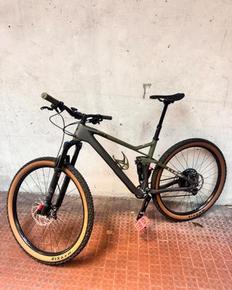 Mtb Cube  Stereo one22 hpc TM 29