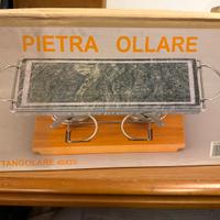 Pietra ollare con formelli