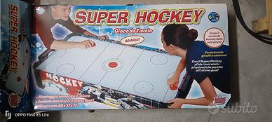 Super hockey ad aria
