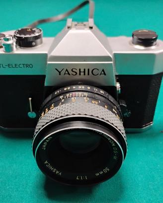 Yashica  + 50 F1.7 analogica a pellicola