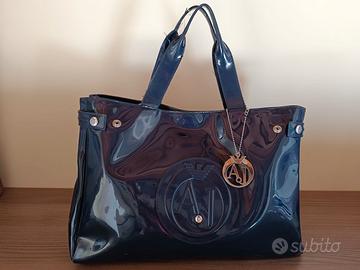 Borsa Armani