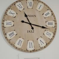 sveglia grande legno.