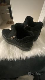 Scarpe stivaletti sneakers alte
