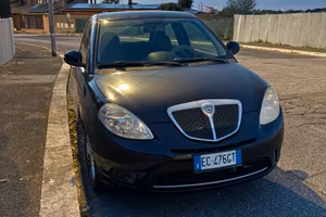 Lancia Ypsilona 1.3mjt