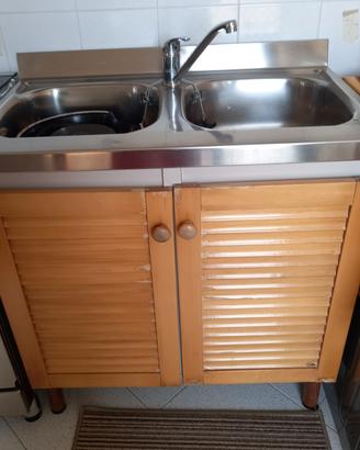 lavello e scolapiatti  