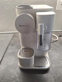 Macchina da caffè Lattissima Nespresso De Longhi