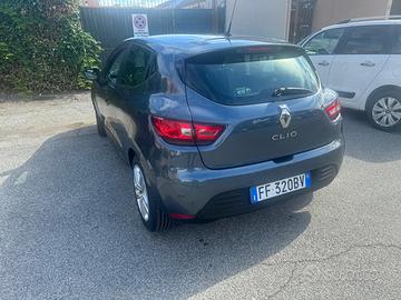 Renault Clio 1.2 75CV 5 GPL/Benzina