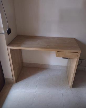 Scrivania ikea