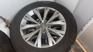 4 CERCHI IN LEGA + GOMME  R 17 VOLKSWAGEN Tiguan