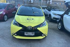Toyota Aygo 1.0 VVT-i 69 CV 5 porte x-play MMT