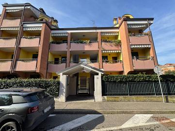 4 LOCALI A OLEGGIO