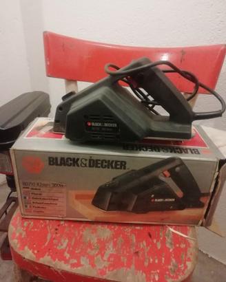 pialla Black and Decker