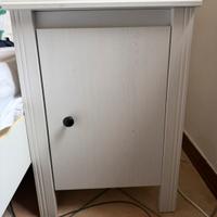 Comodino bianco