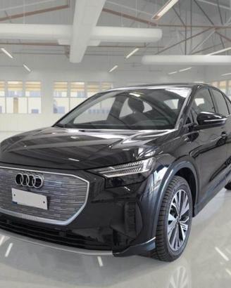 AUDI Q4 e-tron Q4 40 e-tron Business Advanced