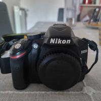Fotocamera Reflex Nikon D3200 e obiettivo 18-105mm