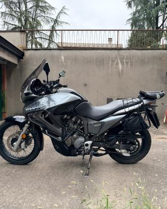 Honda transal 700