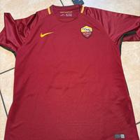 Maglia Roma addio Totti