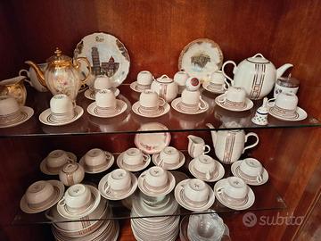 servizio da tavola e da caffè e bicchieri in crist