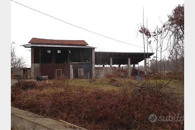Pianfei (CN), fabbricato con terreno