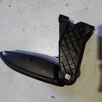 BRACCIOLO CENTRALE CITROEN DS3 Serie A0560501001 (