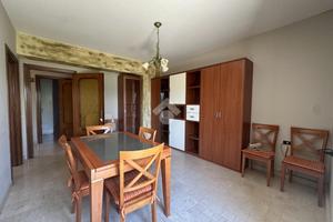 CASA SEMINDIPENDENTE A MONTECASTRILLI