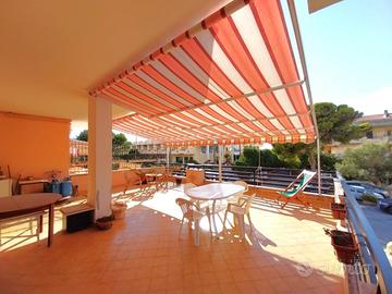 Piano terra con ingresso indipendente e terrazzo