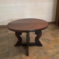 Tavolo antico allungabile in legno massello.