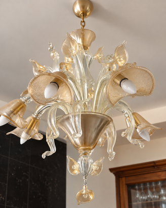 Lampadario in vetro lavorato trasparente e oro – s