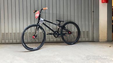 BMX CULT CRUISER RACE VICK BEHM