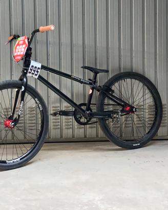 BMX CULT CRUISER RACE VICK BEHM