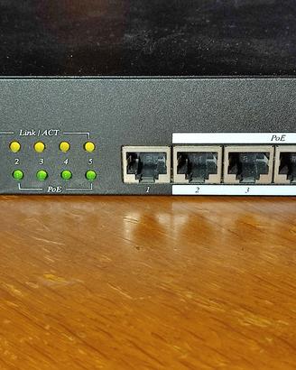 Switch 4 Porte Poe Gigabit 